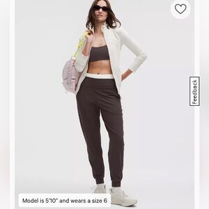 EUC Lululemon align joggers in black